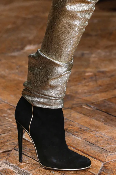 Look 9